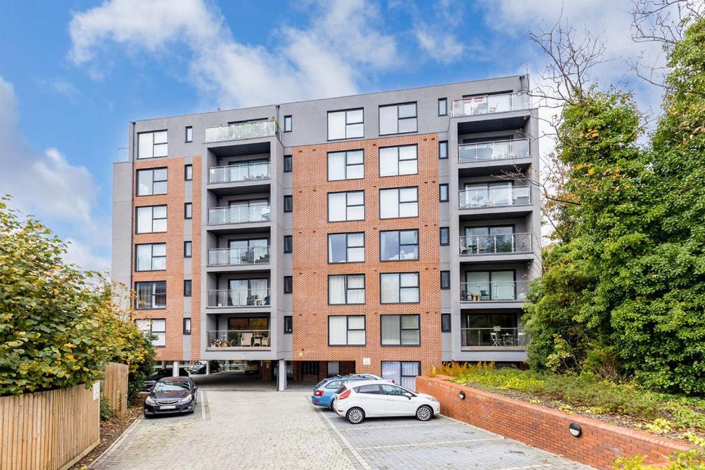 Stylish Town Centre Apartment, W Parking, Nr Beach Bournemouth Exterior foto